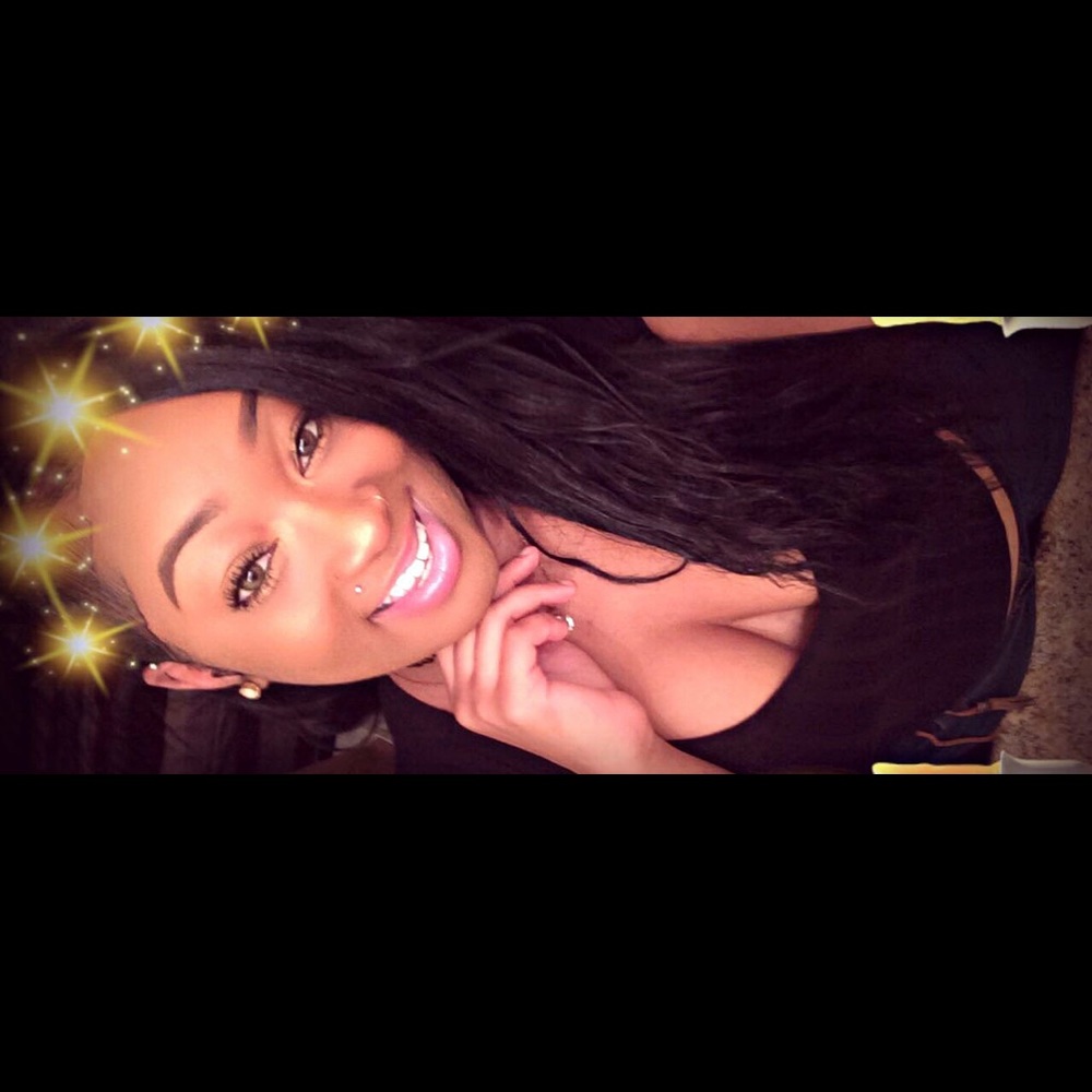 Meet your Posher, Armani